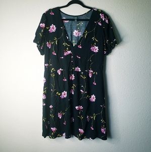 🏝5/$15 White Fable Skater Dress XXL